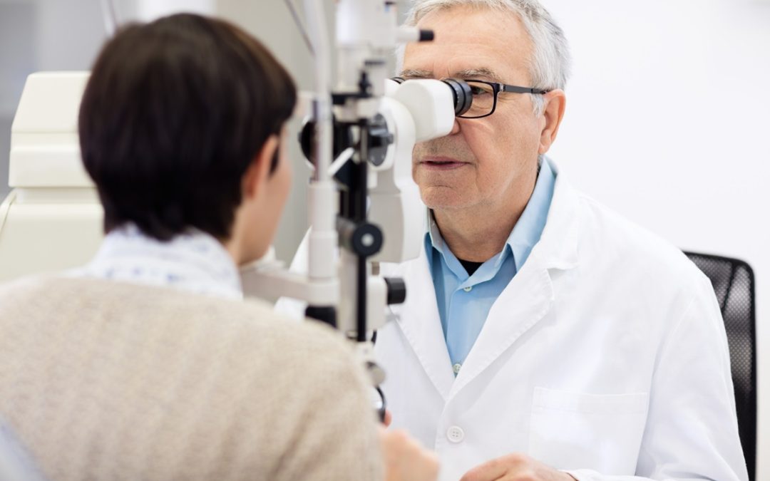 Maculopatia, cos’è? Cause, sintomi, diagnosi e cura